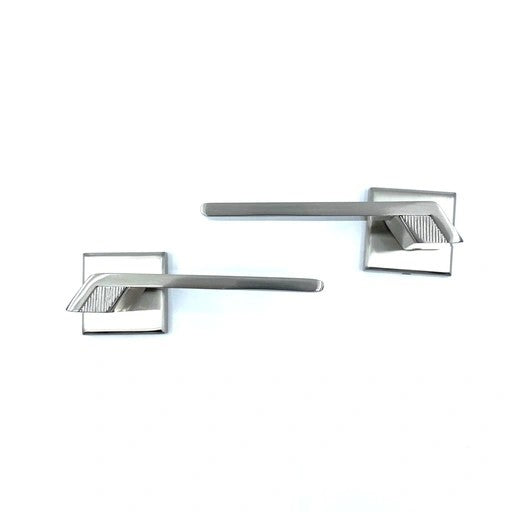 Güzel Metal Çanakkale Rozetli Kapı Kolu Nikel İnox